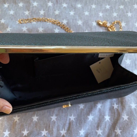 Clutch - Picture 4 of 5